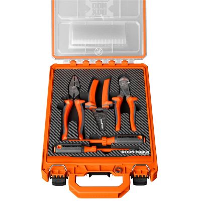 KLE94100CR image(0) - Klein Tools Closed Reel Long Tape Measure, 100-Foot