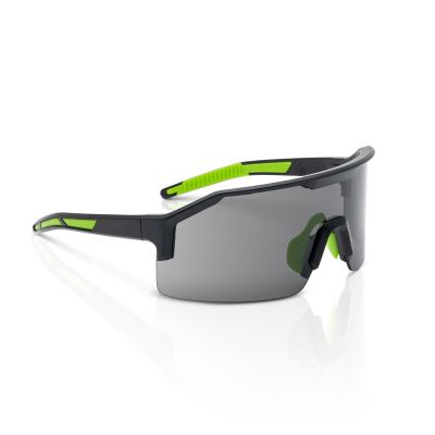 JCK60003 image(0) - Jackson Safety Safety Glasses - MAXVIEW+ Series - Smoke Lens - Black Frame - STA-CLEAR&trade; Anti-Fog