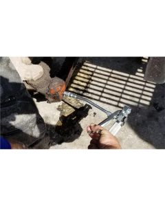 LIN740 image(1) - Lincoln Lubrication Heavy-Duty High-Pressure Steel Control Valve with 6" Rigid Extension