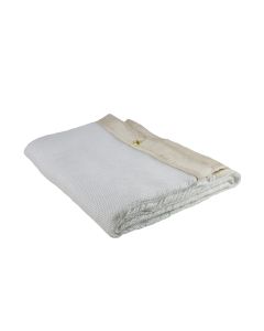 SRW36290 image(0) - Jackson Safety Welding Blanket - Uncoated Fiberglass - Weight (per sq. yd.) 18 oz - Thickness 0.028" - White - 6' x 6'