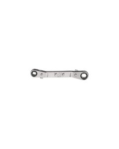 KLE68230 image(0) - Klein Tools Quick-Adjust S-Jaw Pipe Wrench, 13-Inch