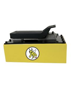 ESC10877 image(1) - ESCO Yellow Jackit 5 Quart Metal Reservoir Air Hydraulic Pump