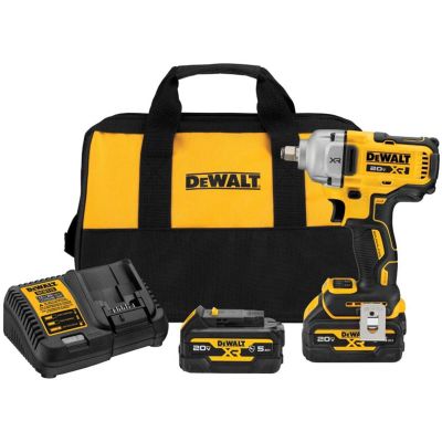 DWTDCF891GP2 image(0) - DeWalt 20V MAX* XR 1/2-in. Mid-Range Impact Wrench with Hog Ring Anvil and Oil-Resistant Batteries Kit